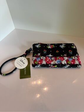 NWT Vera Bradley x Disney 101 Dalmatians Zip Wristlet